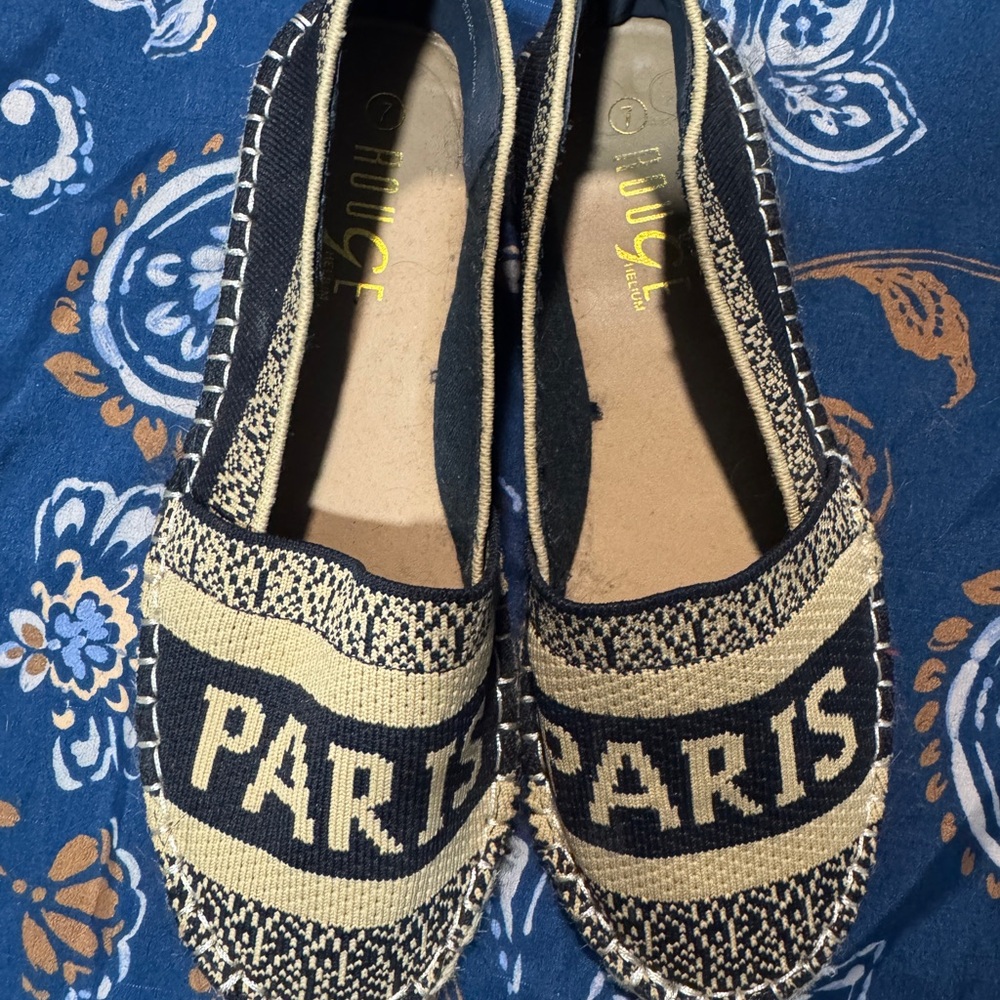 Paris Espadrilles in Black and Tan NWOT